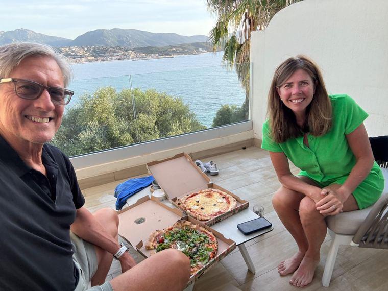 David and Tammy dining beside the water at Casadelmar